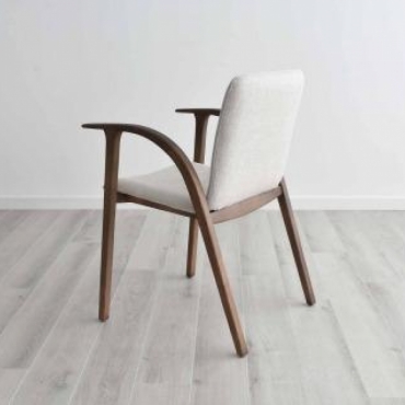 Vöös Chair Collection